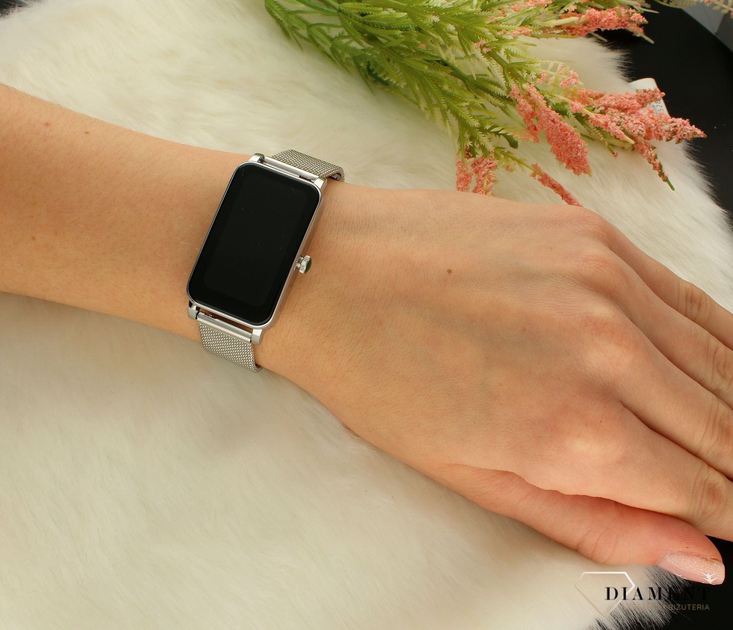 Zegarek Smartwatch damski na bransolecie Hagen Silver HC1.png